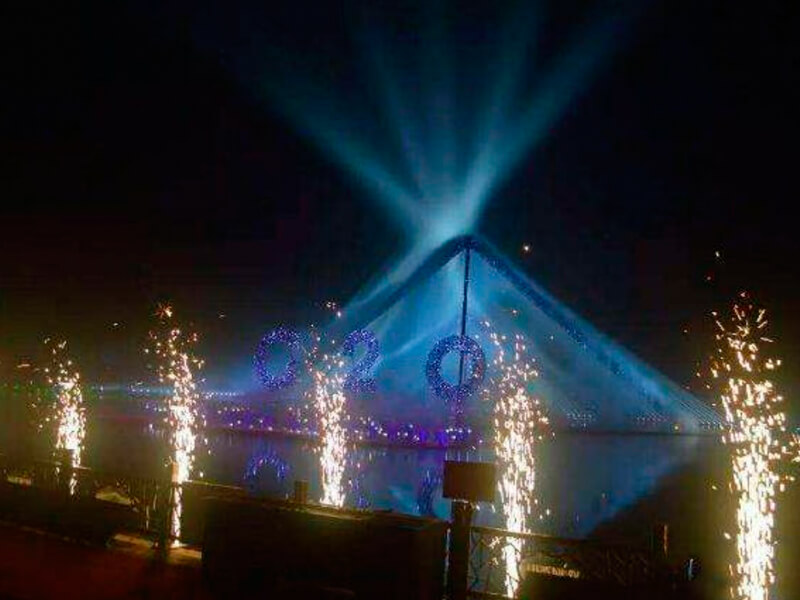 600w spary firework machine (6) 600-ваттный фейерверк (6)