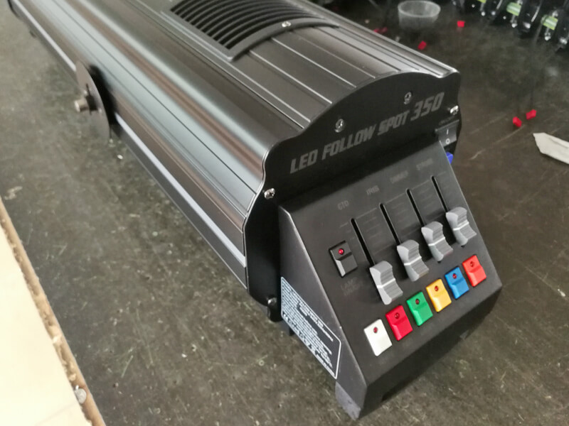 350w long lens led follow spot light (5) Светодиодный прожектор мощностью 350 Вт с длинными линзами (5)