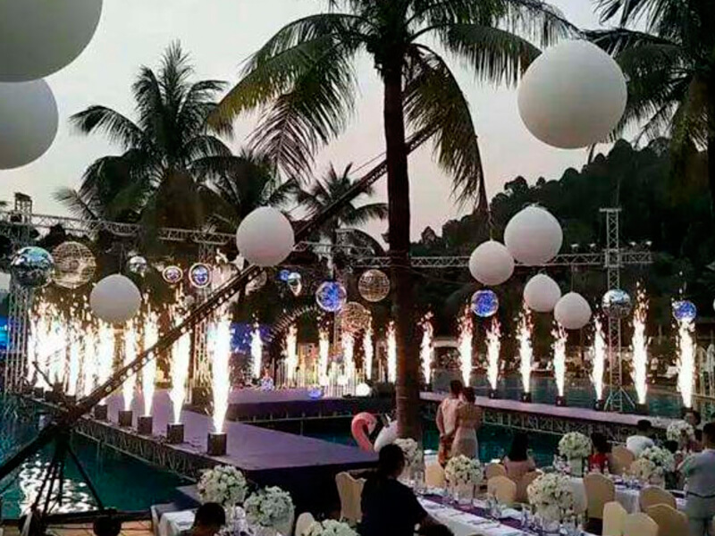 600w spary firework machine (2) 600-ваттный фейерверк (2)