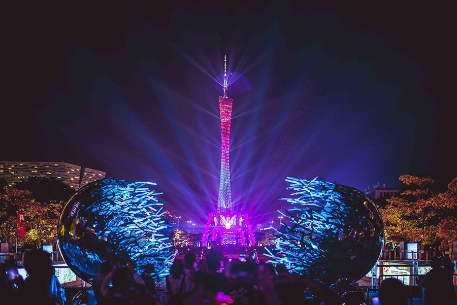 Guangzhou Tower Light Show Шоу башни Гуанчжоу (3)