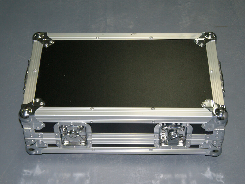 384-канальная DMX-консоль