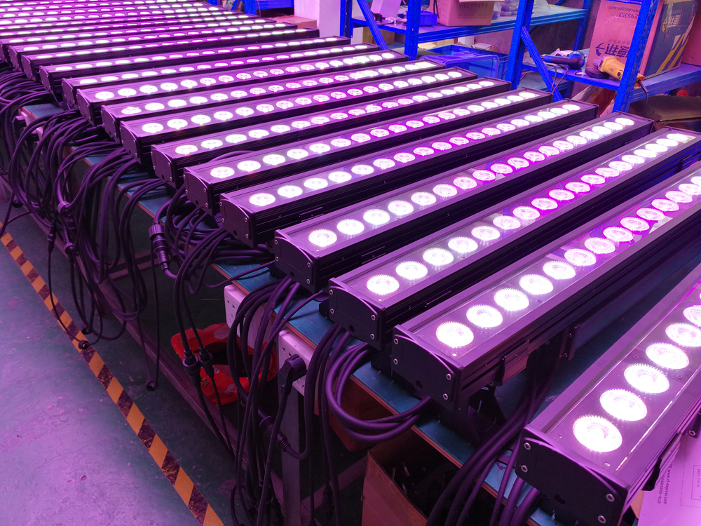 18PCS 4IN1 СВЕТОДИОДНЫЙ НАСТЕННЫЙ СВЕТИЛЬНИК