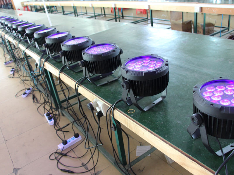 18 шт. 18 Вт RGBWAUV 6in1 Тонкий светодиодный светильник на открытом воздухе