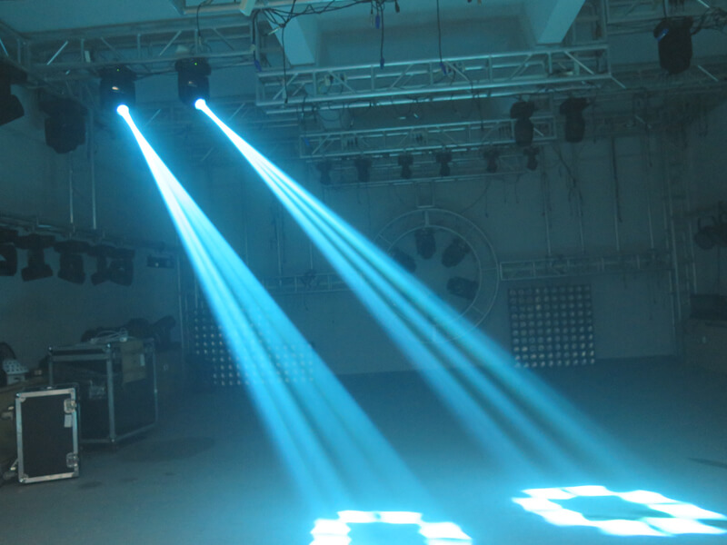 132 Вт подвижный прожектор (6)