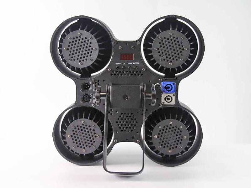 Светодиодный светильник Atomic Audience Blinder мощностью 400 Вт