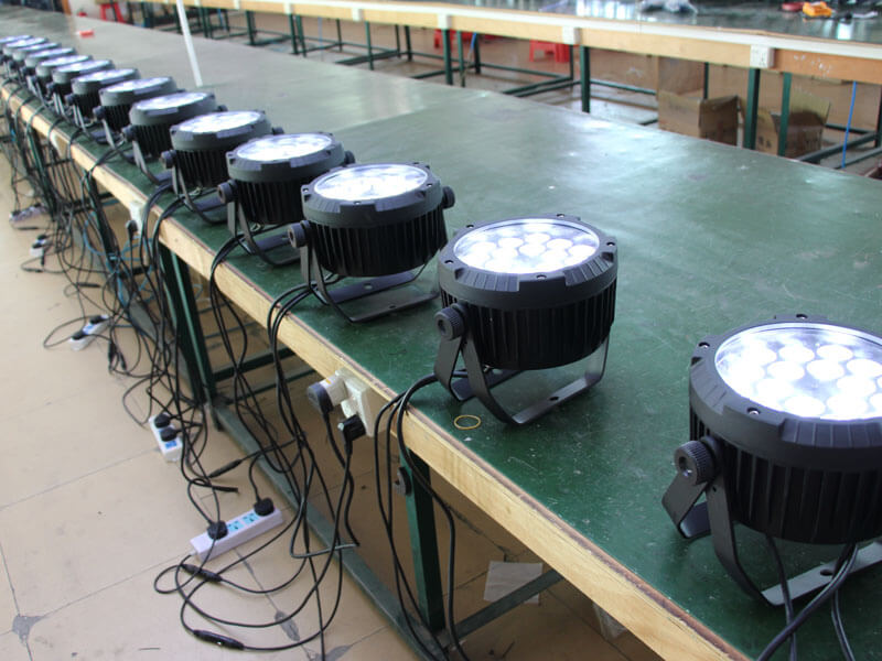 18 шт. 18 Вт RGBWAUV 6in1 Тонкий светодиодный светильник на открытом воздухе