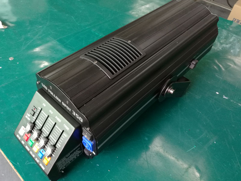 Театр 350В этапа свадьбы профессионального освещения следует за светом пятна