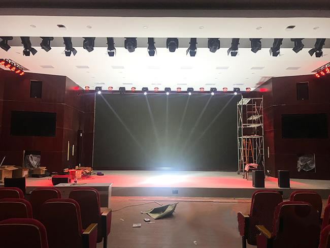 Новый зеленый источник света светодиодный свет поверхности лучше, чем традиционные традиционные на поверхности галогена.