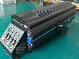 Театр 350В этапа свадьбы профессионального освещения следует за светом пятна