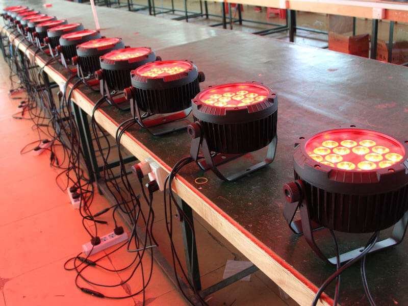 18 шт. 18 Вт RGBWAUV 6in1 Тонкий светодиодный светильник на открытом воздухе