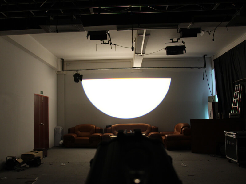 Светодиодный прожектор с зум-профилем, 300 Вт, с фиксированной цветовой температурой и длинной линзой